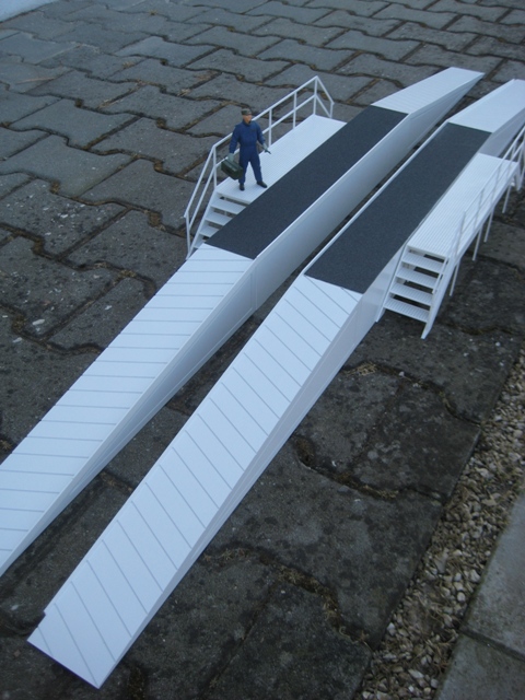 Projekt Inst Panzerrampe mit Dach im Maßstab 1:16 -- RC-Panzer