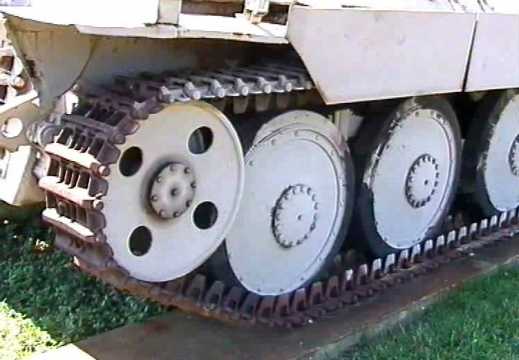 Deutscher Jagdpanzer 38(t) (Hetzer) (1944) - Kette hinten links