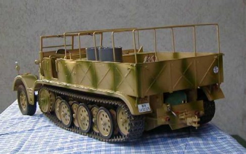 FAMO Halbkettenfahrzeug, schwerer Zugkraftwagen 18t / Sd.Kfz.9 (Eigenbau)