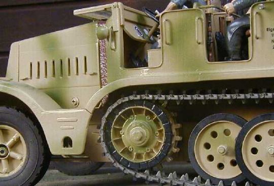 FAMO Halbkettenfahrzeug, schwerer Zugkraftwagen 18t / Sd.Kfz.9 (Eigenbau)