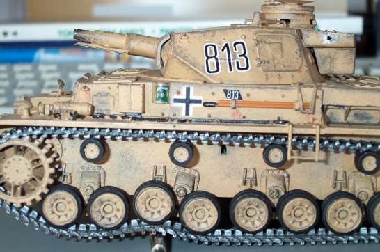 Rc Panzer IV 1/35  mit "Federung". Lackierung und Alterung nur mit dem Pinsel