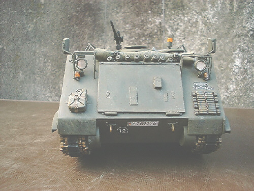 M113