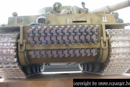 Tiger I Ausf. E von Tamiya - Maßstab 1/16 - Panzer VI, Sd.Kfz.181 - Detail Wannenbug und Ersatzkettenglieder
