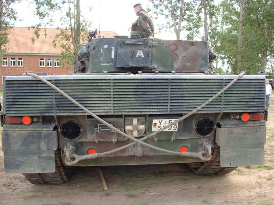 Heckansicht Leopard 2A4